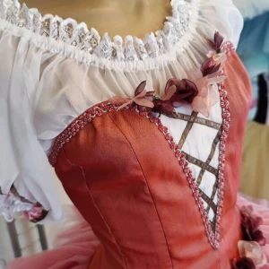 Peasant costume -pas de deux 1 act P 0506D - image 6
