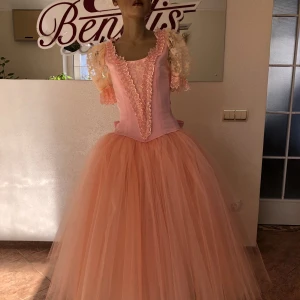 Costum de balet Scenă Copii la brad 1 act. Spărgătorul de nuci P 0247 - image 11