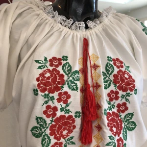 National moldavian blouse J 0392 - image 11