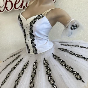 Stage costume F 0414 - image 6