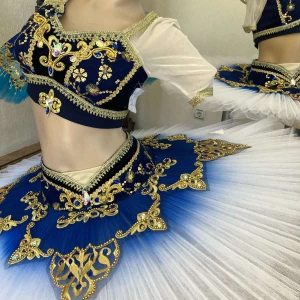 Stage costume P 1532 - image 45