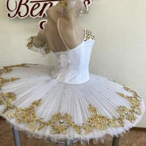 Stage costume F 0376(2711) - image 6