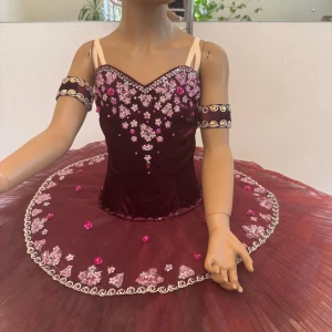 Stage costume P 1343 - image 2