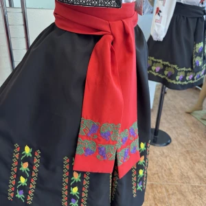 Moldavian national Skirt J 0253 - image 8