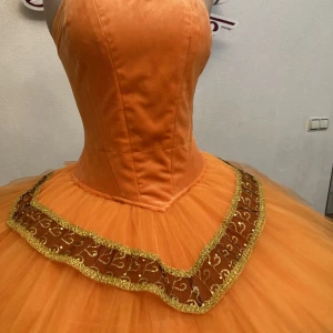 Costum de balet P 0807 - image 10