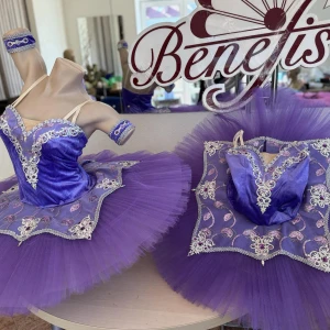 Stage costume F 0528 - image 4