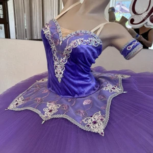 Stage costume F 0528 - image 3