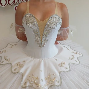 Eleganță F 0068 - image 42