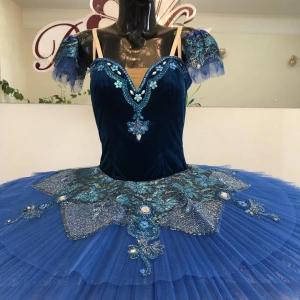 Stage ballet costume P 0726 - image 11