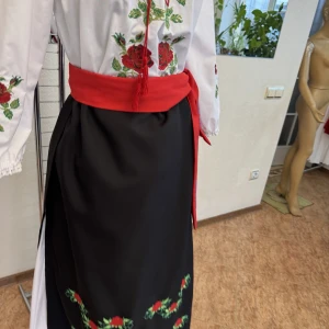 Moldavian national Skirt J 0146 - image 16