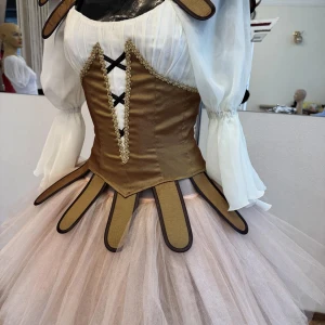 Women costume - Pas de trois P 0111(5007) - image 5