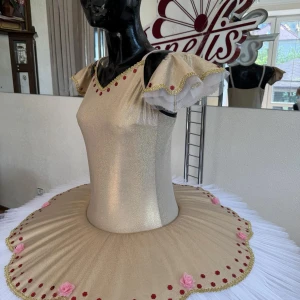 Stage costume P 1335 - image 4