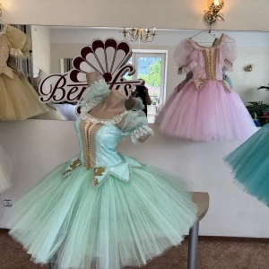 Stage ballet costume P 0126 - image 8