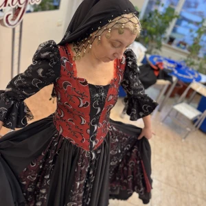 Costum în stil spaniol P 0476A - image 4