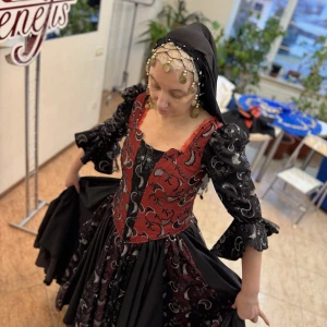 Costum în stil spaniol P 0476A - image 3