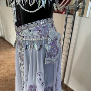 Soloist s costume F 0040 - image 32