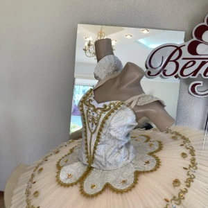 Stage costume F 0045C - image 30