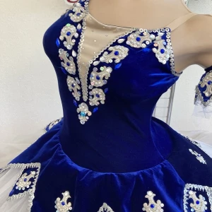 Costum de balet Vals Spărgător de nuci cu fulg de nea F 0089 - image 2