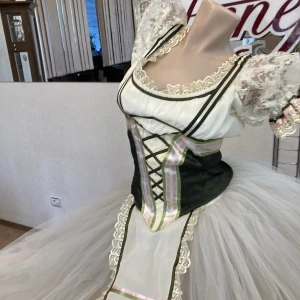 Giselle P 0512(2395) - image 2