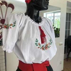 National moldavian blouse J 0391 - image 12