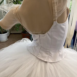 Costumul solistei P 1201(1740) - image 4