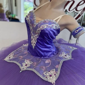 Stage costume F 0528 - image 11