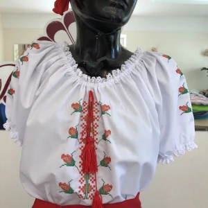 National moldavian blouse J 0390 - image 2