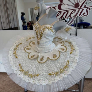 Stage costume F 0102 - image 21