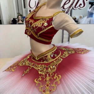 Stage costume P 1532 - image 33
