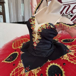 Stage costume P 1336 - image 4