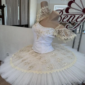 Stage costume F 0523 - image 2