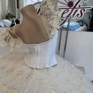 Stage costume F 0523 - image 10