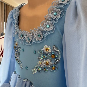 Лирический женский костюм F 0030 - image 51