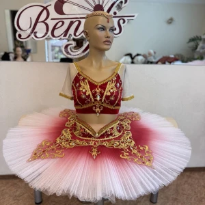 Stage costume P 1532 - image 38