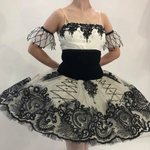 Ballet costume P 1312A - image 4