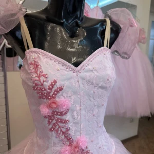 Costum de balet de scenă pentru trupele de balet soliști Vals Spărgătorul de nuci F 0077 - image 24