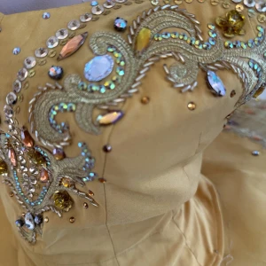 Costum pentru scena F 0088 - image 24