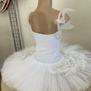 Costum de balet Lebada P 0124 - image 13