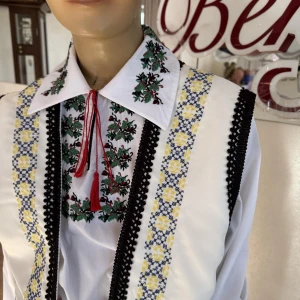 National moldavian vest J 0198 - image 9