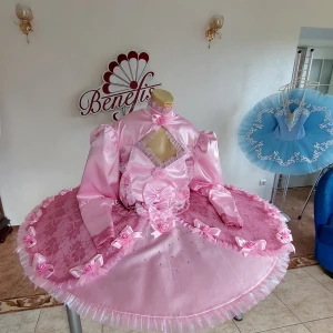 Queen P 0288A - image 2