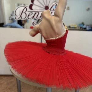 Diana F 0074B(5047) - image 9