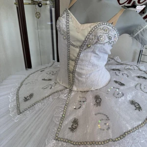 Aurora P 0402 - image 14