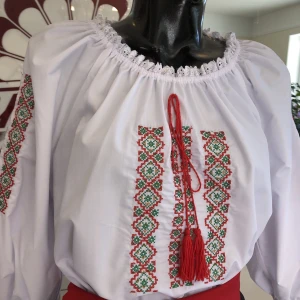 National moldavian blouse J 0394 - image 10