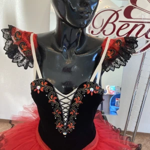 Soloist s costume – scene “Tavern” P 0306(2755) - image 2