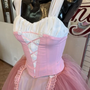 Dress F 0022 - image 34