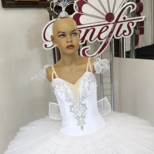 Stage costume F 0001L - image 18