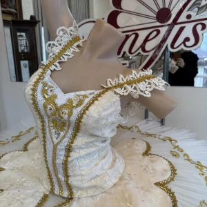 Costum pentru scena F 0045 - image 58