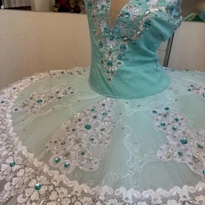 Costum de balet P0467 - image 11