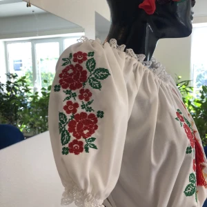 National moldavian blouse J 0392 - image 7