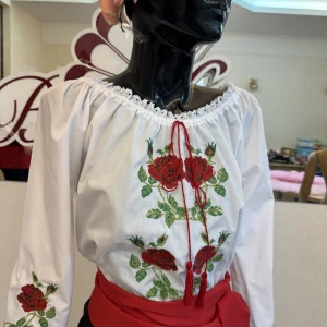 National moldavian blouse J 0348 - image 6